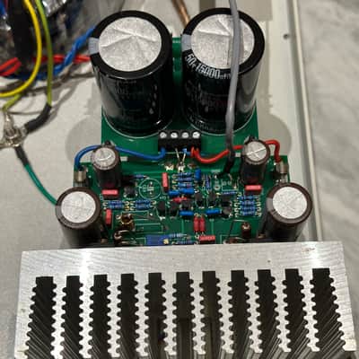 DIY High-End STEREO Power Amplifier (240 watts) for Studio or Hifi use - White / Solid Wood image 10