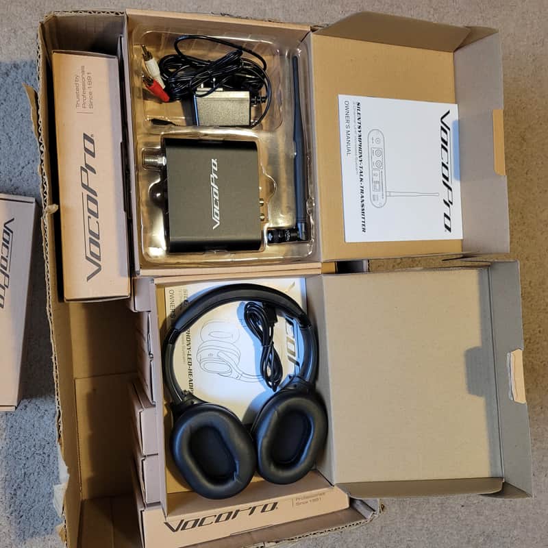 VocoPro - 3 SilentSymphony transmitters with 12 LED Headphones (Silent Disco 310), Standard image 1