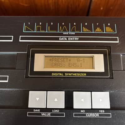 Casio CZ-3000 61-Key Digital Phase Distortion Synthesizer w/ case image 4