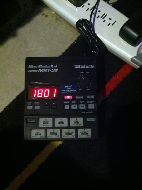 Zoom MRT-3B Micro Rhythm Trak Drum Machine w/Manual & Power Supply working image 1