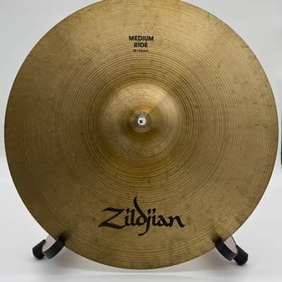 Zildjian 18" A Series Medium Ride Cymbal 1982 - 2005 - Traditional image 1