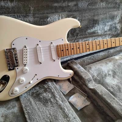 Immagine Fender American Special Stratocaster HSS with Maple Fretboard 2015 - 2018 - Olympic White - 1