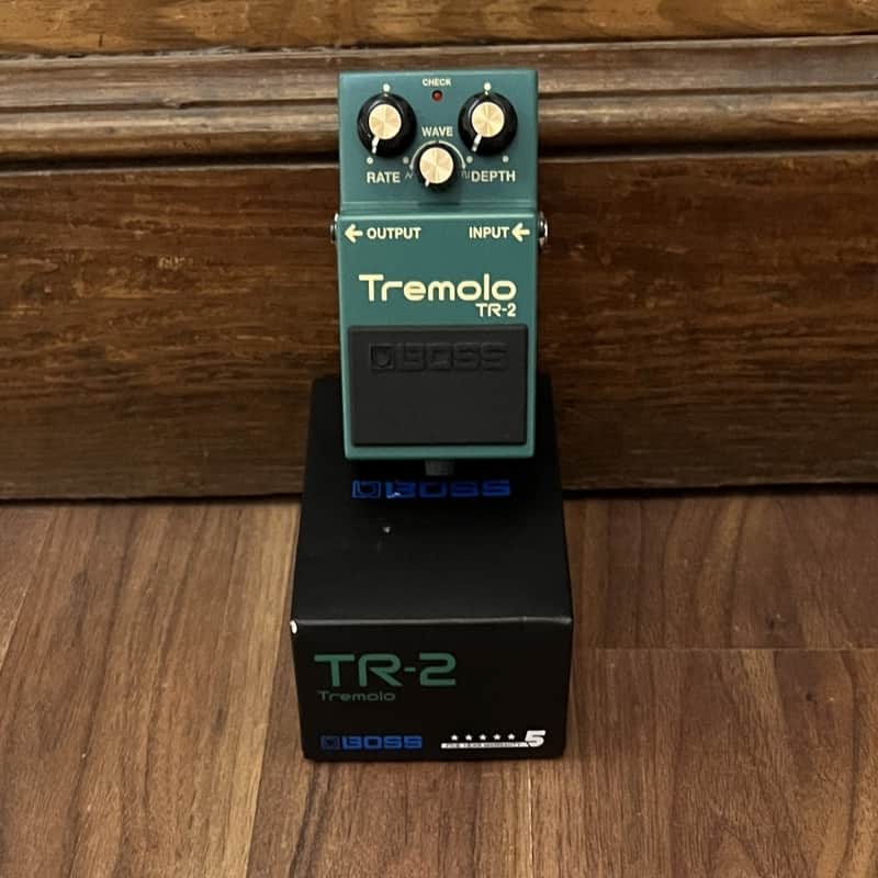 TR-2 Tremolo Guitar Effects Pedal (Pre-Owned) image 1