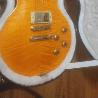 Burny RLG-60 VLD Les Paul Standard 2023 - lemon drop flame with pickguard and brass nut image 3
