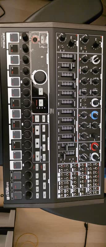 Arturia MiniBrute 2S Noir Edition Desktop Synthesizer 2022 - Present - Black image 1
