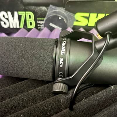 Shure SM7B Cardioid Dynamic Microphone with FREE XLR Cable 2001 - Present - Black imagen 2