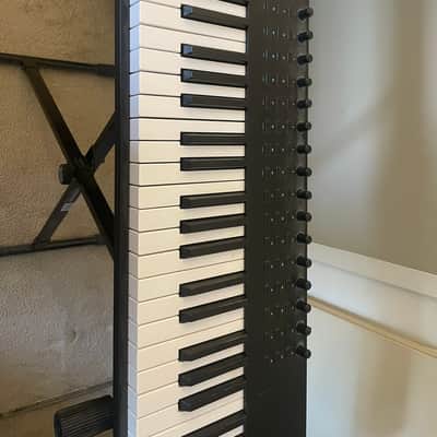 Alesis VI61 USB MIDI Keyboard / Pad Controller 2010s - Black, with Stand and Sustain Pedal image 7