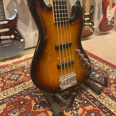 Squier Deluxe Jazz Bass V Active 3-Color Sunburst Bass - New Old Stock image 3