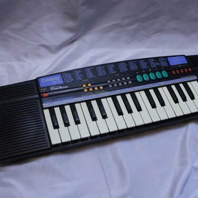 Casio SA-21 Synthesiser Keyboard Classic Casio! Rarer by the day!