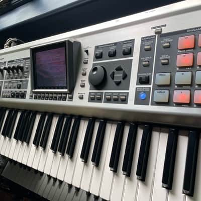 Roland Fantom-X6 61-Key Workstation Keyboard 2004 - 2008 - Silver