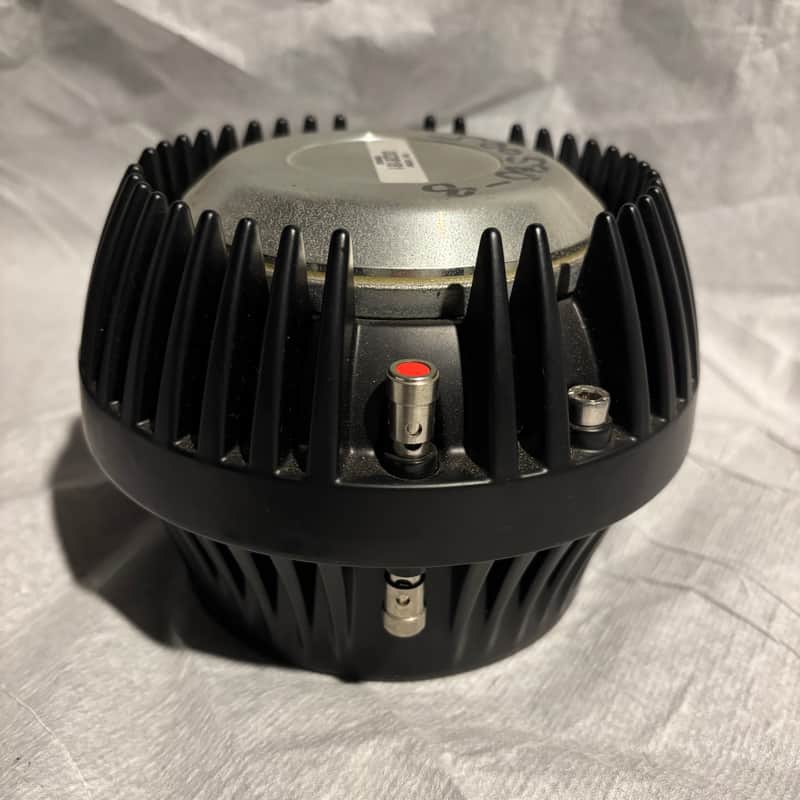 B&C DCX50-8 Black/silver