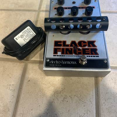 Electro-Harmonix Black Finger Optical Tube Compressor 2009 - 2019 - Silver image 2