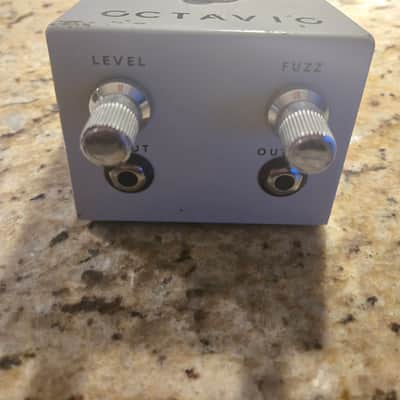 Dunlop JH-OC1 Jimi Hendrix Signature Octavio 2009 - 2015 - White image 2