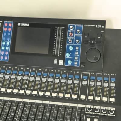 Yamaha LS9-32 32-Input Digital Mixing Console CG01B42 image 2