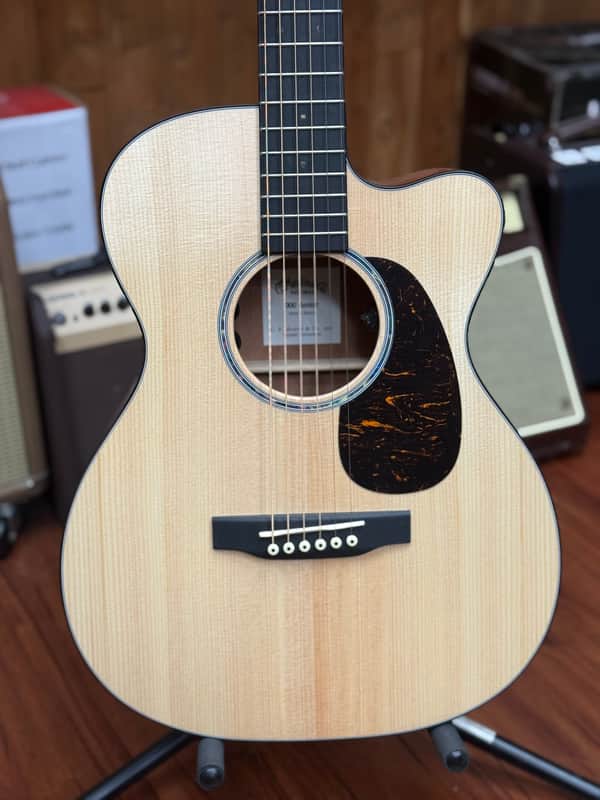 Martin 000C JR-E Junior Series Acoustic Electric Guitar- Natural- w/soft bag. New! image 1