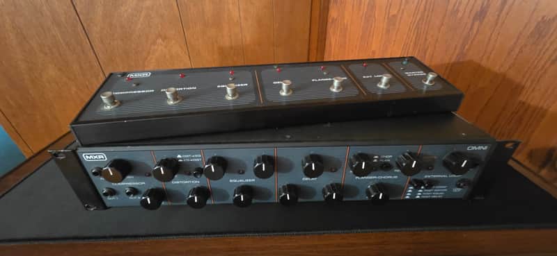 MXR MX-180 Omni Multi Effects Unit with Footswitch