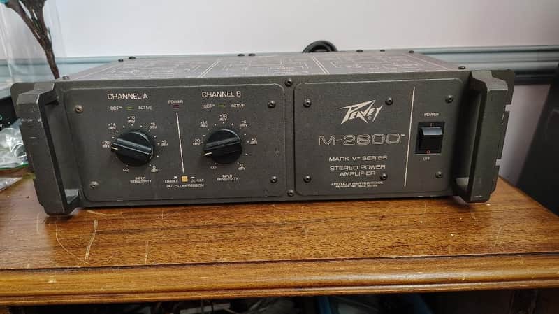 Peavey M2800 power amplifier in very good condition, serviced.- 1990's image 1