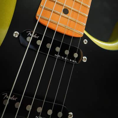 Fender American Ultra II Stratocaster Pre-Owned image 5