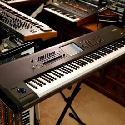 MUST SEE!!! KORG KRONOS 88 FULLY INSPECTED/SERVICED AND IN AMAZING CONDITION!