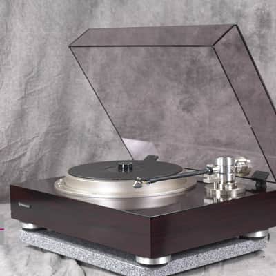 PIONEER PL-70LII Direct Drive Turntable in Very Good Condition image 2
