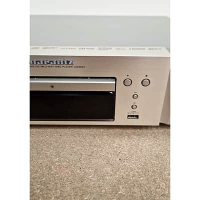 Marantz UD5007 - Blu-Ray Player - Like New w/ Original Box image 3
