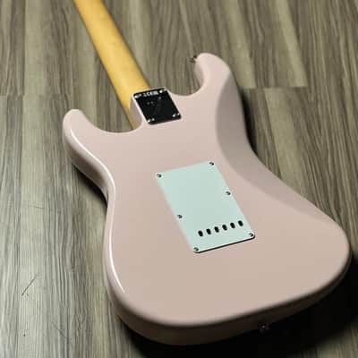 Fender FSR MIJ Traditional Late 60s Stratocaster with RW FB in Shell Pink JD24013865 image 4