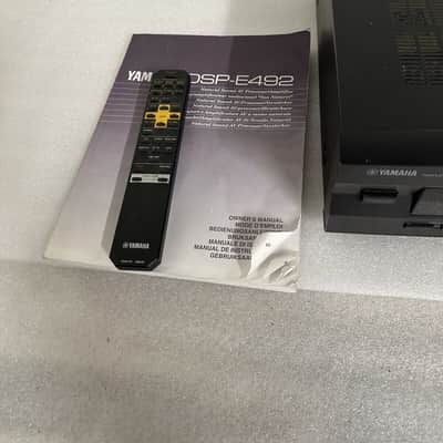 YAMAHA DSP-E800 AV Processor Amplifier - 230V 180W 50Hz With Remote image 6