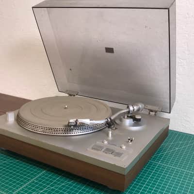 Vintage 1977 Yamaha YP-D6 turntable image 2