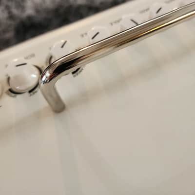 Yamaha TRHII30 2022 - White image 10