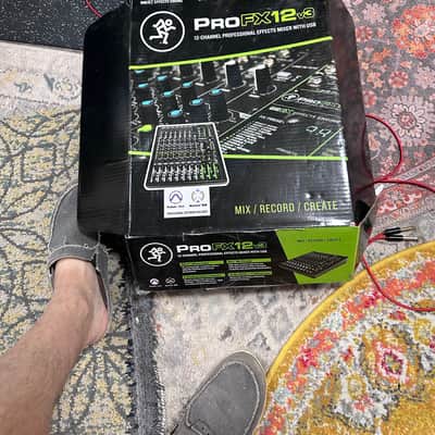 Mackie ProFX12v3 12-Channel Effects Mixer 2020 - Present - Dark Gray image 4
