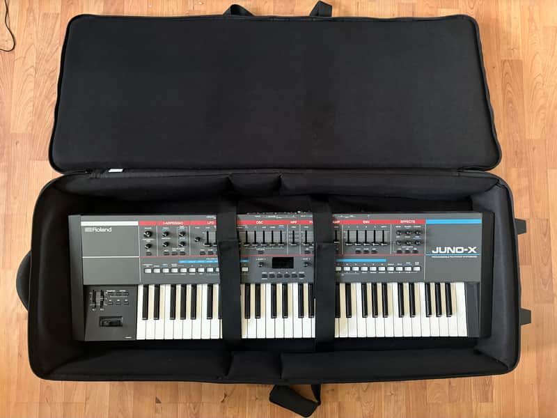 Roland Juno-X 61-Key Programmable Polyphonic Synthesizer 2022 - Present - Black image 1