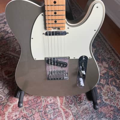 Fender American Elite Telecaster with Maple Fretboard Champagne image 2