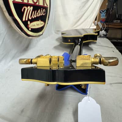 Gibson Custom 1954 '54 Les Paul Custom Staple Pickup Reissue Guitar with Bigsby + Case - Black Beauty image 25