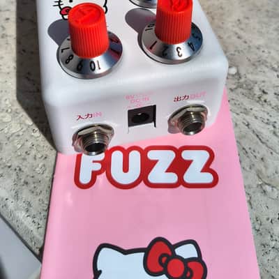 Fender Hello Kitty Fuzz - White Limited Edition image 5