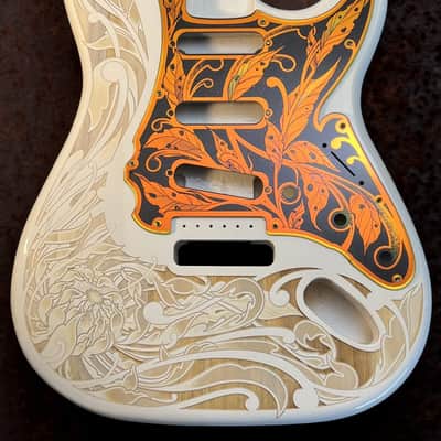 Engraved Pickguard & Free Tremolo Cover in Iridescent Gold Acrylic Mirror Design #3 for Fender Stratocaster HSH, HSS, SSS Setups Available image 4
