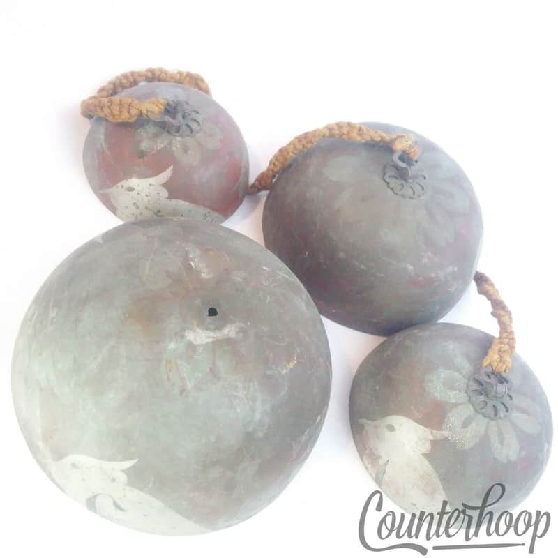 *Bells Set 4x Painted Metal Bowls on String Vintage 10s image 1