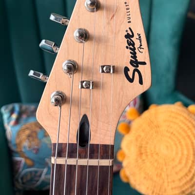 Squier Bullet Stratocaster HH with Tremolo 2010 - 2014 - Blue Sparkle image 4
