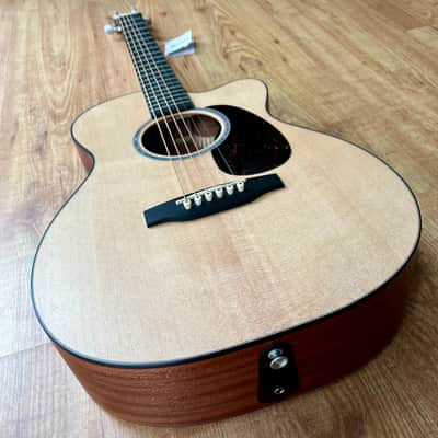 Martin 000C JR-E Natural image 5