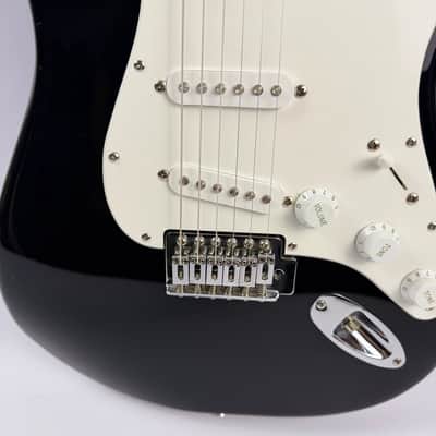 Squier Stratocaster Standard 2018 - Black Glossy White Pickguard image 7