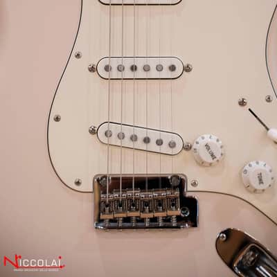 Fender Hybrid II 60s Stratocaster Made in Japan 2022 - Transparent Blonde image 6