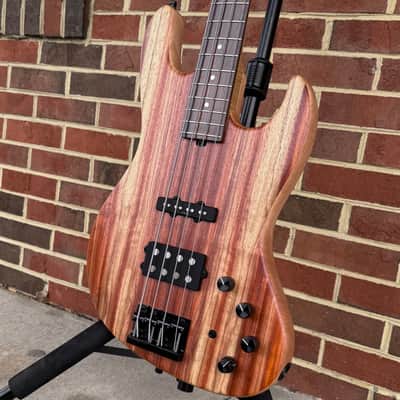 Sadowsky Masterbuilt 21-Fret 2024 LTD 4-String, #5 of 35 Worldwide, 21-Fret M/J Bass, Marbled Padouk Top, Okoume Body, Roasted Maple Neck, Madagascar Rosewood Fretboard image 4
