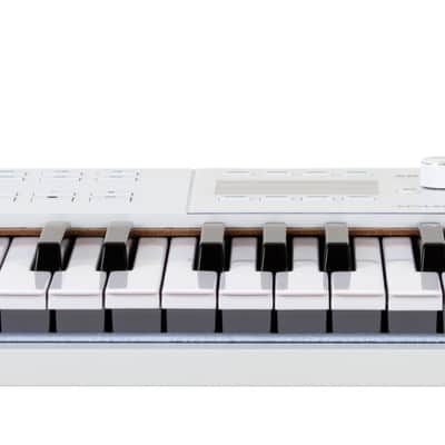 Arturia - Keylab Mk3 61 Universal MIDI controller - White