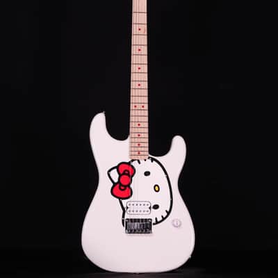 Fender® x Hello Kitty® White Stratocaster® image 5