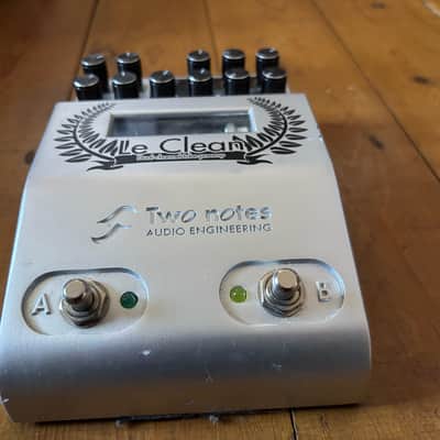Two Notes Le Clean Dual Channel Tube Preamp 2010s - Silver image 3