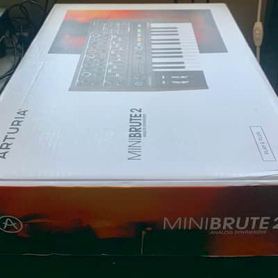 Arturia MiniBrute 2 Semi-Modular Analog Synthesizer & Step Sequencer 25-Key image 12
