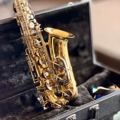 Jupiter JAS-667 Alto Saxophone, Clear Lacquer image 2