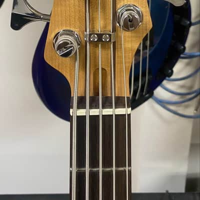 LIKE NEW: Reverend Triad Bass 5 - Silver Burst - BAG INCLUDED image 5