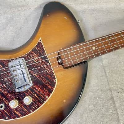 Maxitone Crescent Moon Boomerang Bass 1960s Sunburst Ibanez Biz