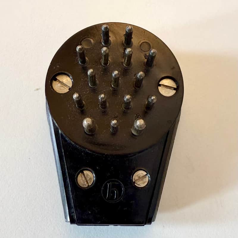 Farfisa Compact Bass Pedal connector - Hirschmann MES160 16-pole image 1