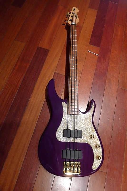 Peavey USA Axcelerator Plus Bass image 1